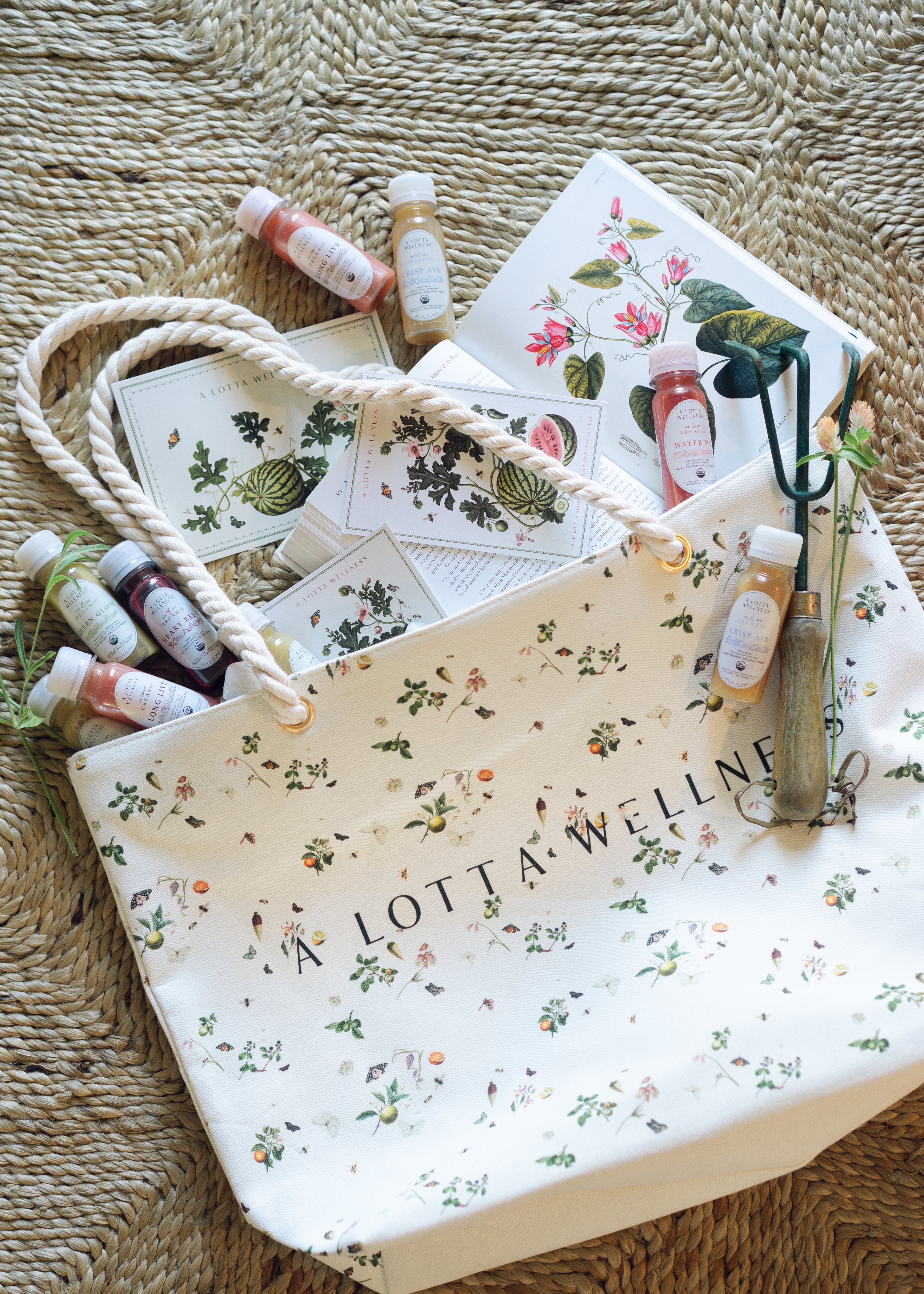 A Lotta Wellness Botanical Carryall
