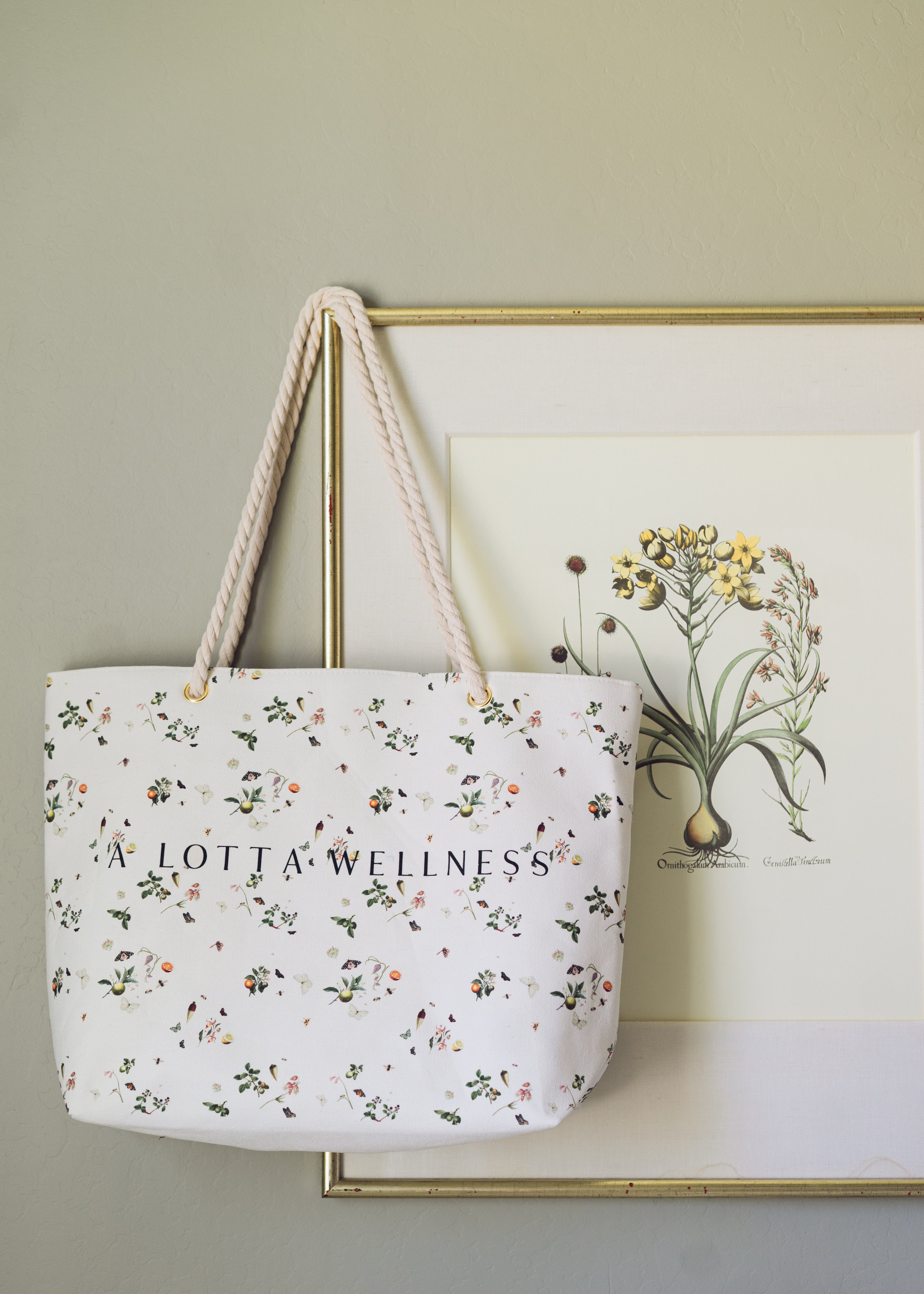 A Lotta Wellness Botanical Carryall